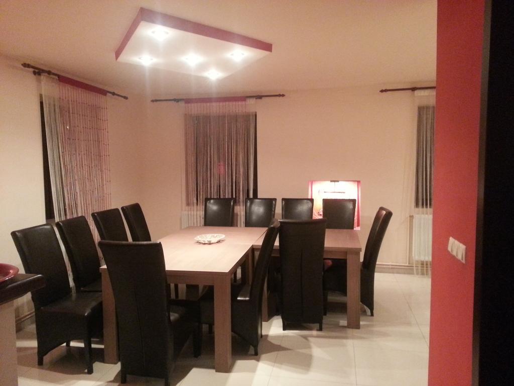 Casa De Vacanta Silvia Vărmaga Εξωτερικό φωτογραφία